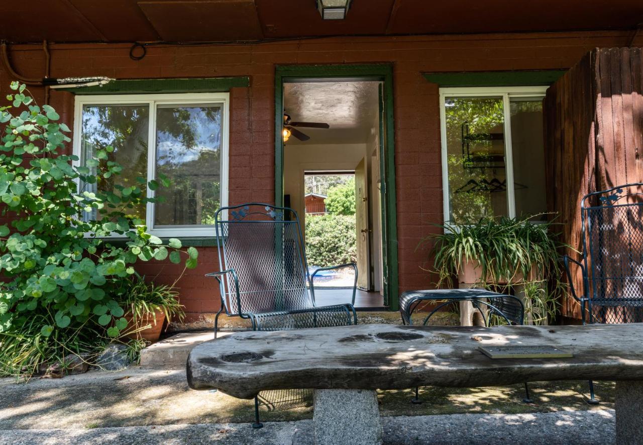 Buckeye Tree Lodge Three Rivers Bagian luar foto