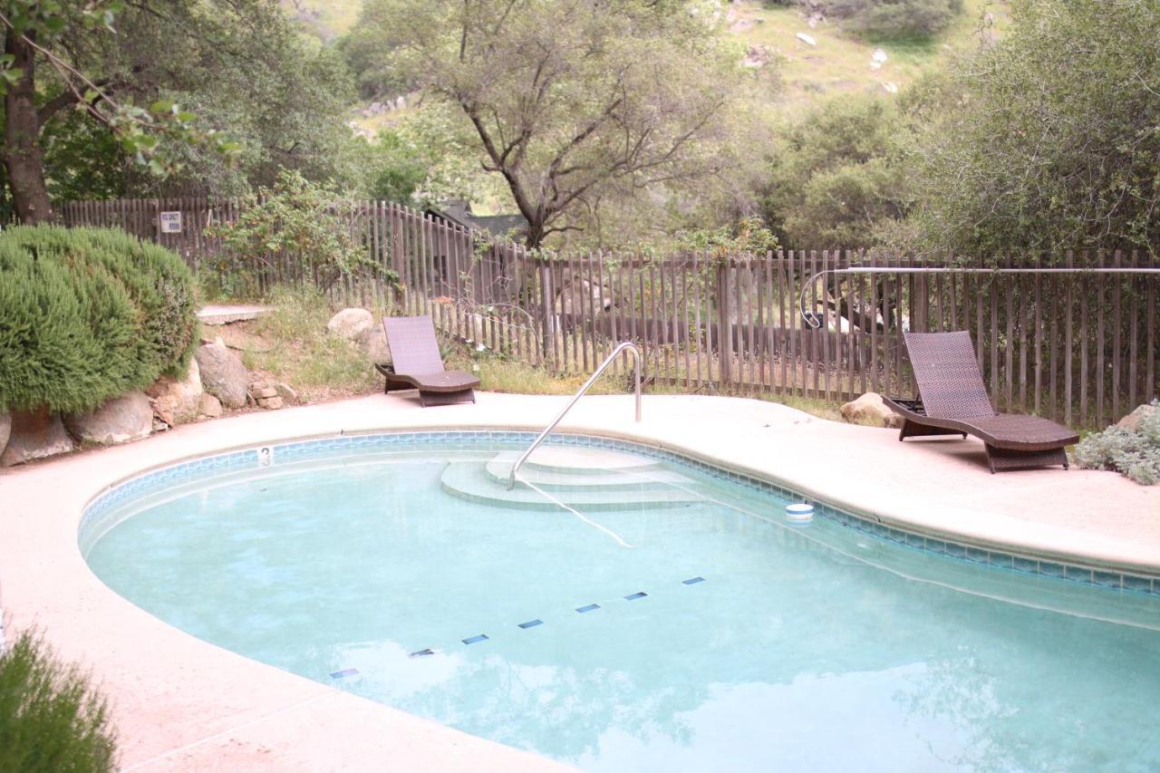 Buckeye Tree Lodge Three Rivers Bagian luar foto
